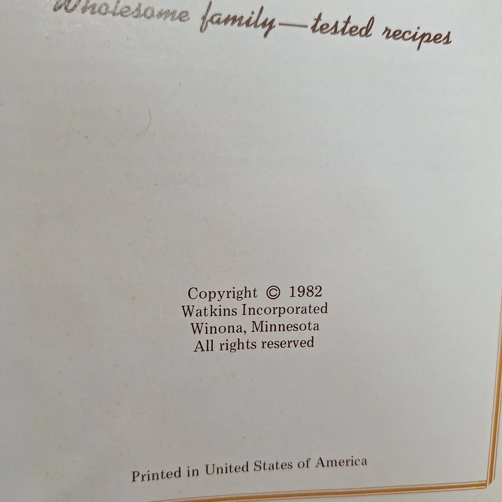 Vintage 1982 Watkins Microwave Cookbook Family Style Recipe Binder Cookbook